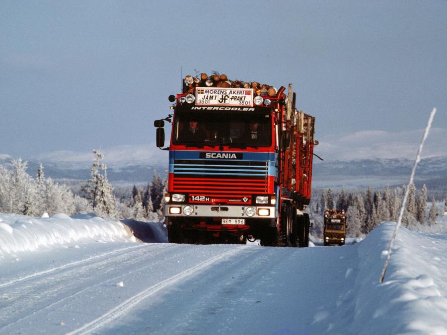  Scania 142H 6x4 Timber Truck 1981 года  (фото 1 из 1)
